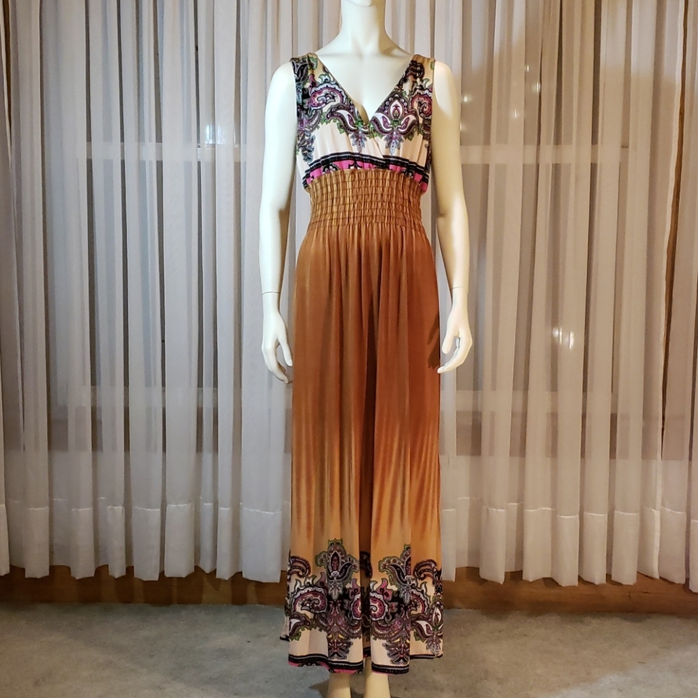 MAXI DRESS - Picture 2 of 9